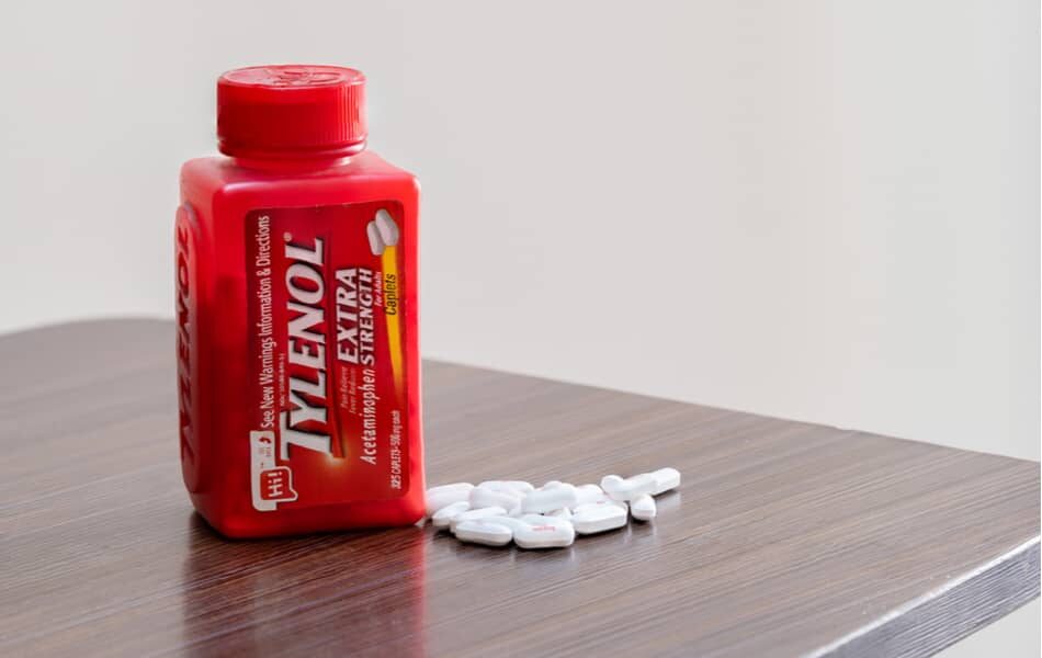 Does Tylenol cause constipation