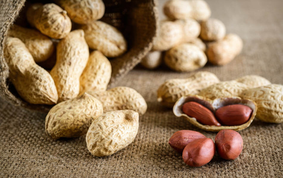 are peanuts healthy