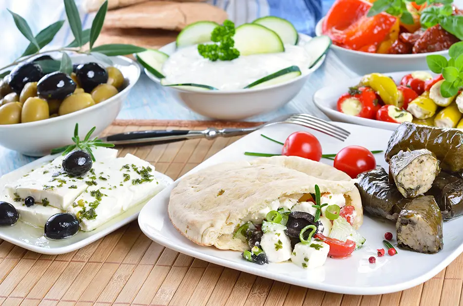 is greek food healthy